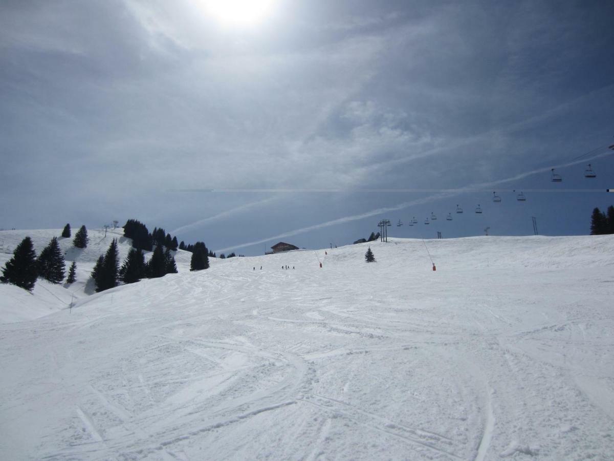 Appartement Ecrins Etoile C9 à Samoëns Extérieur photo